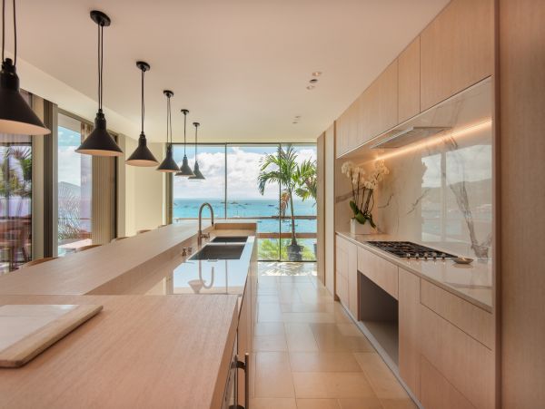 St. Barts Home 985560