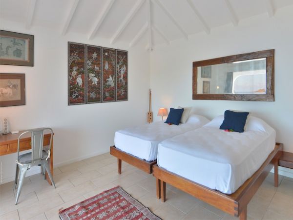 St. Barts Home 985563
