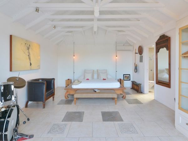 St. Barts Home 985563