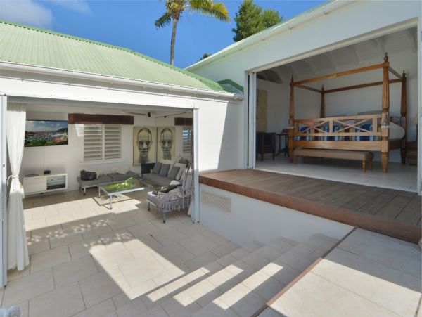 St. Barts Home 985563