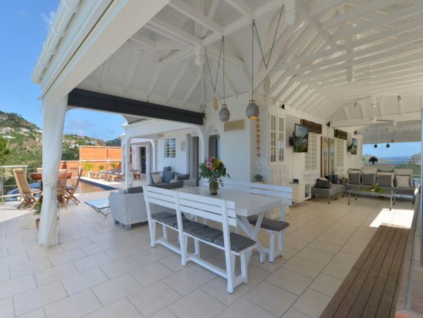 St. Barts Home 985563