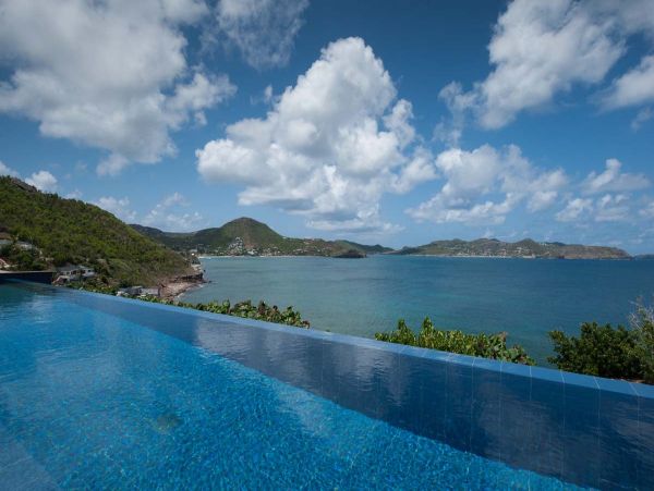 St. Barts Home 985568