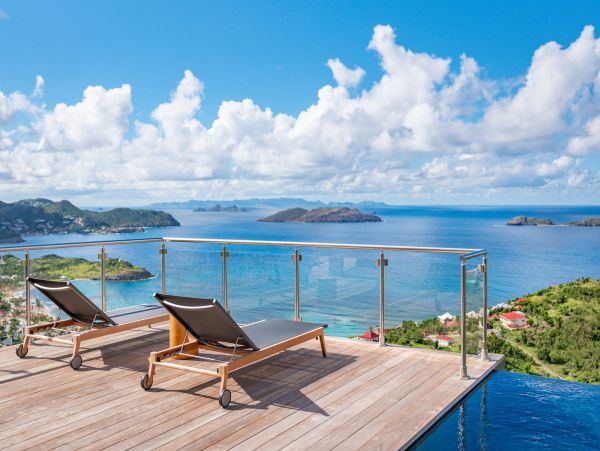 St. Barts Home 985570