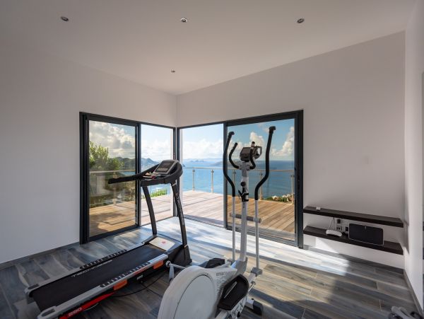 St. Barts Home 985570