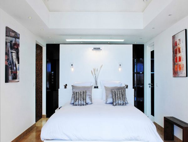 St. Barts Home 985572