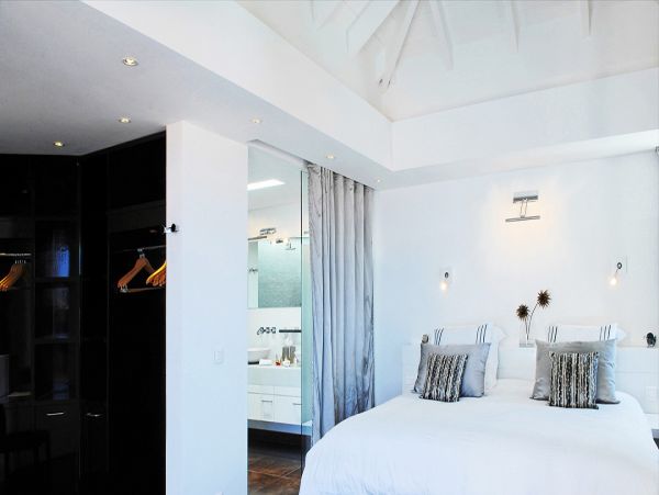 St. Barts Home 985572
