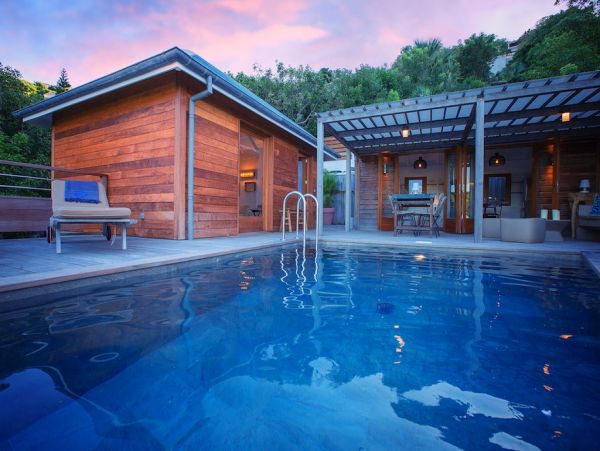St. Barts Home 985573
