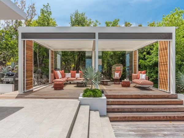 St. Barts Home 985574