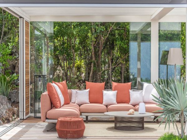 St. Barts Home 985574