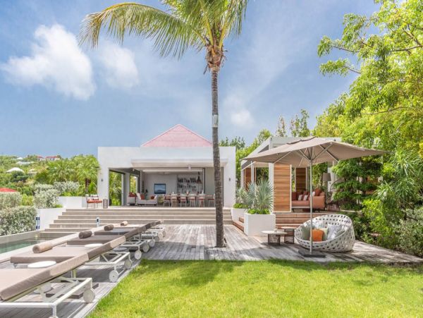 St. Barts Home 985574