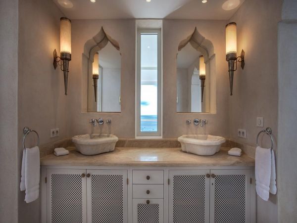 St. Barts Home 985575