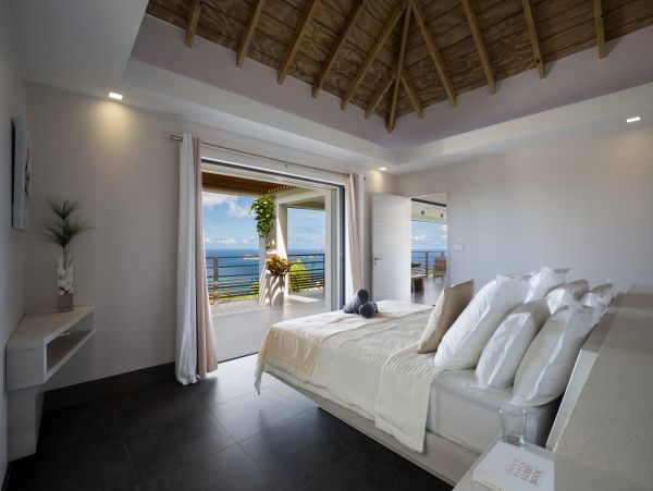 St. Barts Home 985576