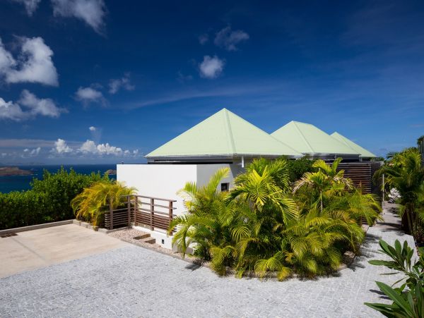 St. Barts Home 985576