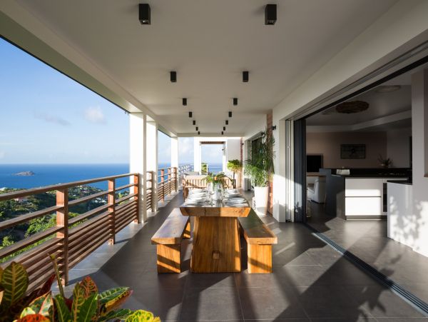St. Barts Home 985576