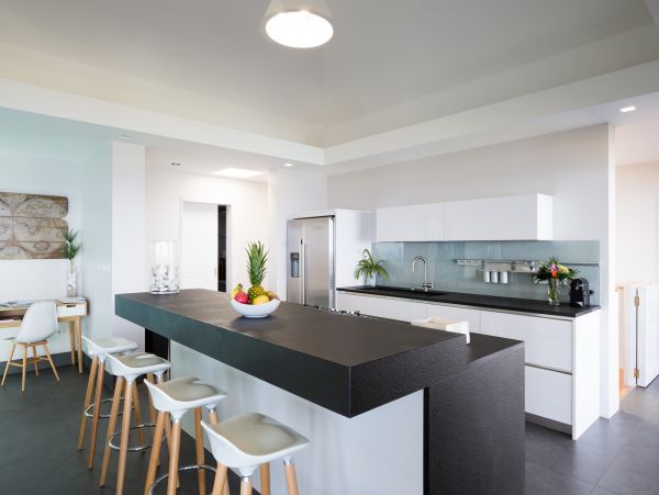 St. Barts Home 985576