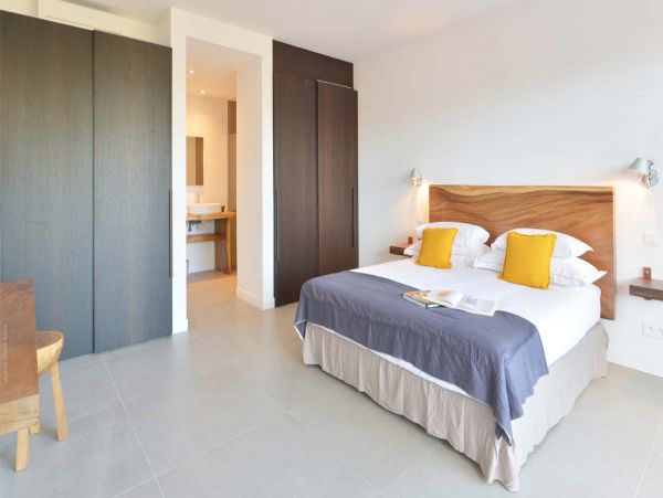 St. Barts Home 985579