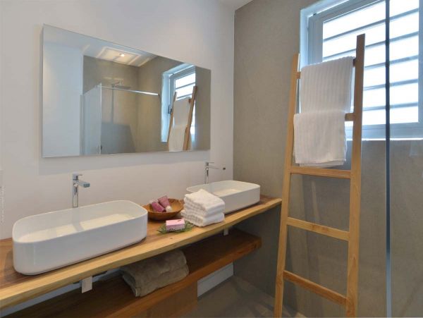 St. Barts Home 985579