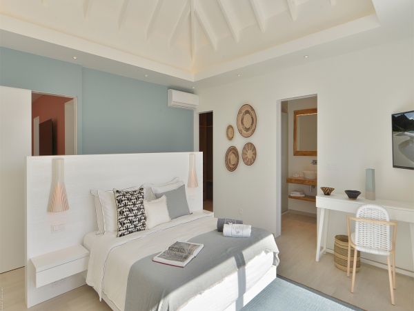 St. Barts Home 985580