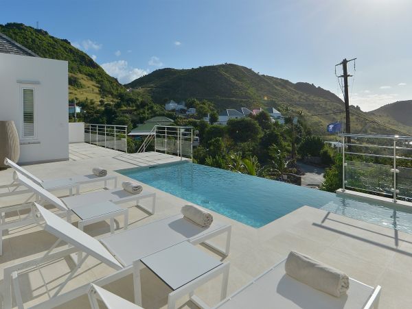 St. Barts Home 985580