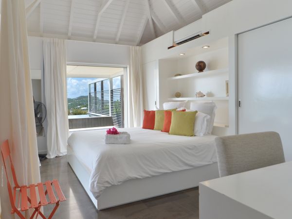 St. Barts Home 985581