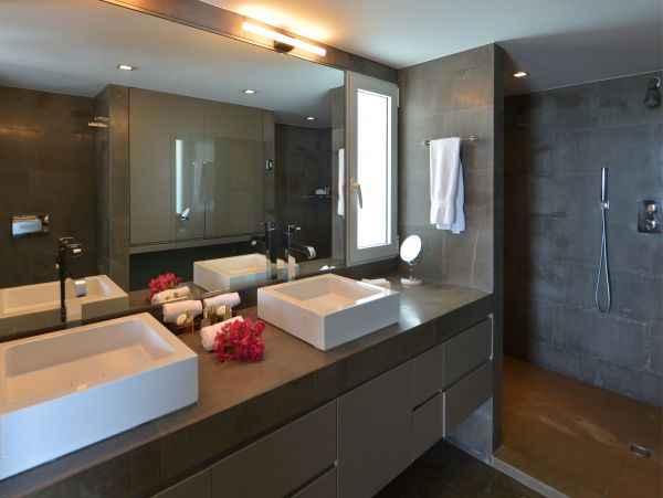 St. Barts Home 985581