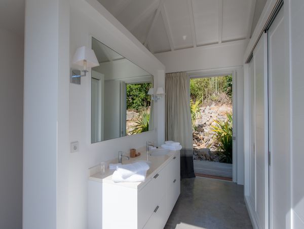 St. Barts Home 985582