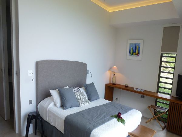 St. Barts Home 985583