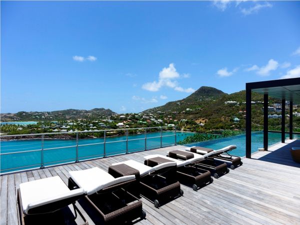 St. Barts Home 985585