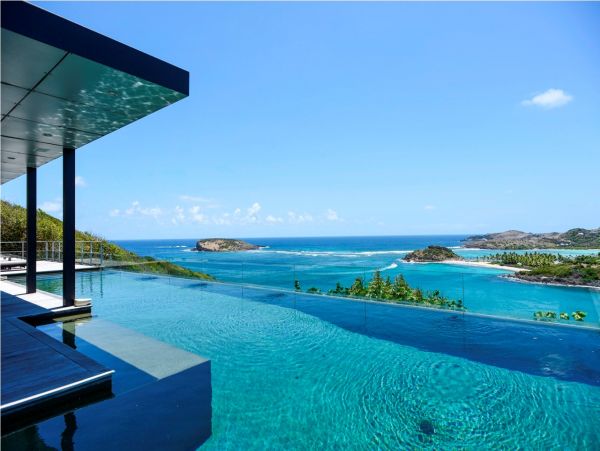 St. Barts Home 985585