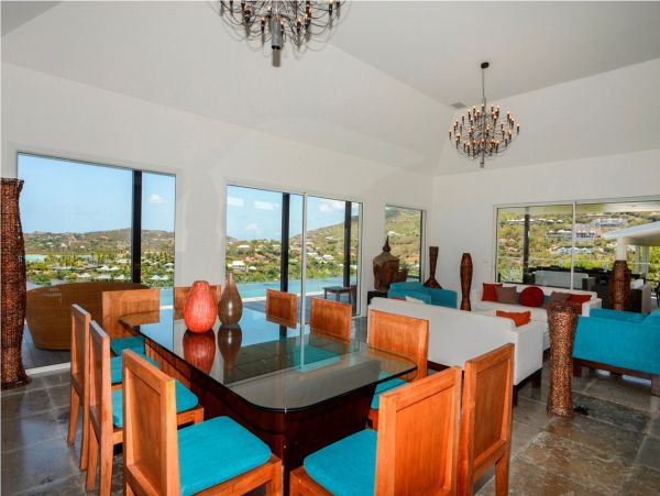St. Barts Home 985585