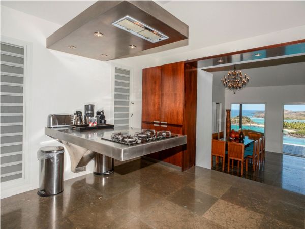 St. Barts Home 985585