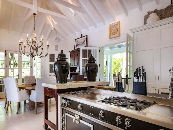 St. Barts Home 985586