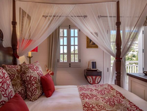 St. Barts Home 985586