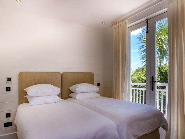 St. Barts Home 985586
