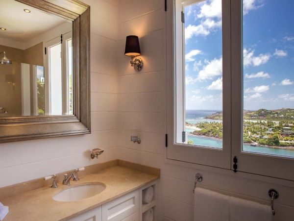 St. Barts Home 985586