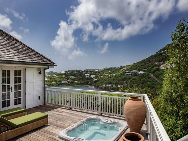 St. Barts Home 985586