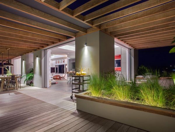 St. Barts Home 985588