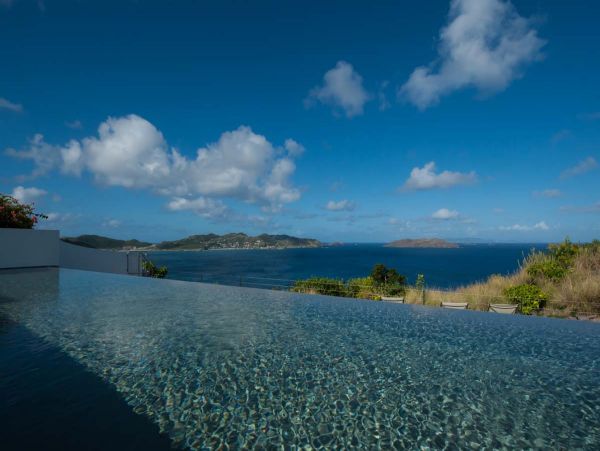 St. Barts Home 985589