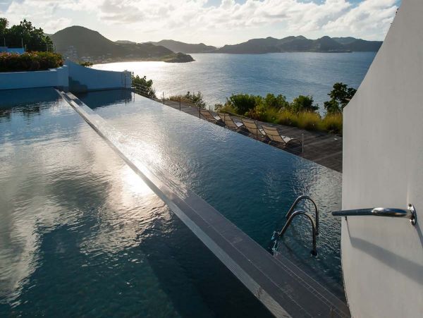 St. Barts Home 985589