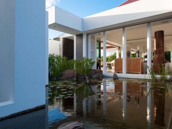 St. Barts Home 985589