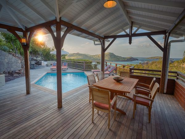 St. Barts Home 985590