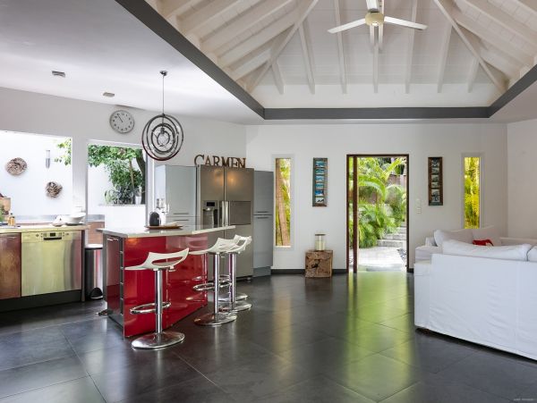 St. Barts Home 985592