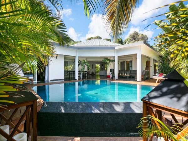 St. Barts Home 985592