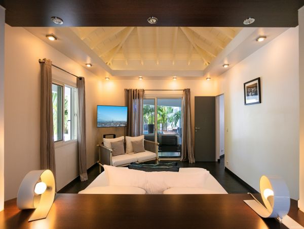 St. Barts Home 985592