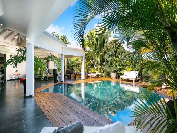 St. Barts Home 985592