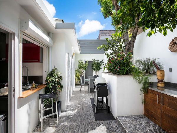 St. Barts Home 985592
