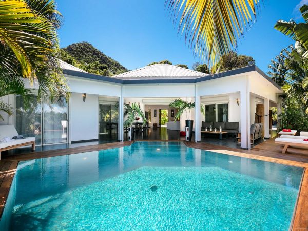 St. Barts Home 985592