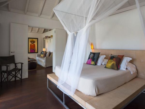 St. Barts Home 985593