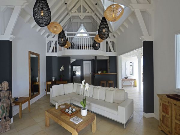 St. Barts Home 985594