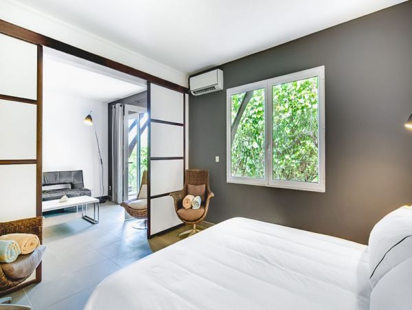 St. Barts Home 985594